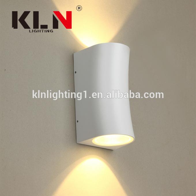 Đèn LED trang trí màu đen hoặc trắng trang trí đèn tường hiện đại